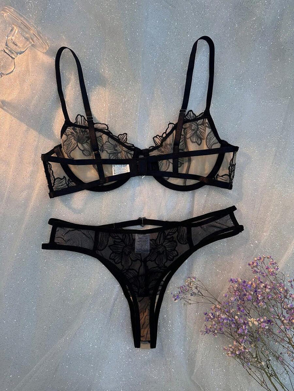 Conjunto de lencería negro transparente con bordado floral