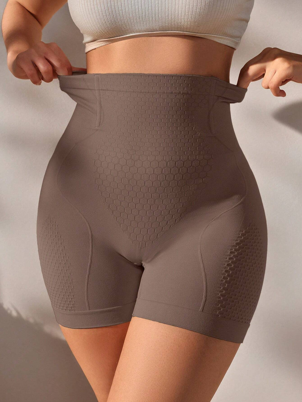 Faja Short Marrón Mocha moldeadora sin costuras vista frontal