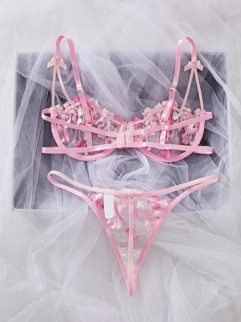 Set De Lencería Rosa Bordada De 2 Piezas