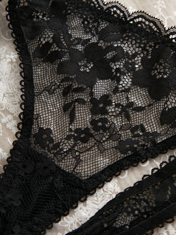 Imagen 3: Textura floral de la braga del Conjunto de Lencería de Encaje.