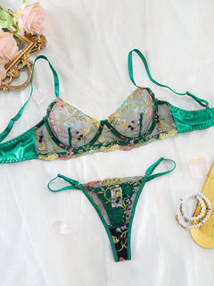 Conjunto De Lencería Verde Bordado Floral