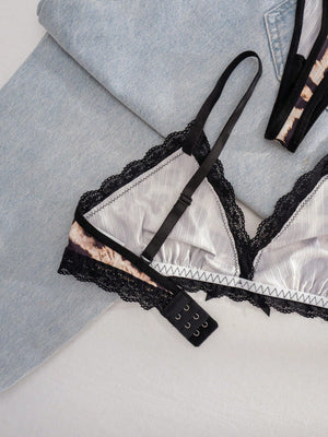 Conjunto de lencería negro estampado en textura animal set 2 piezas detalle de braga.