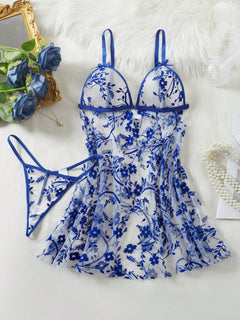 Baby Doll Lencería Azul Transparente Bordado Floral Con Tanga vista frontal.

