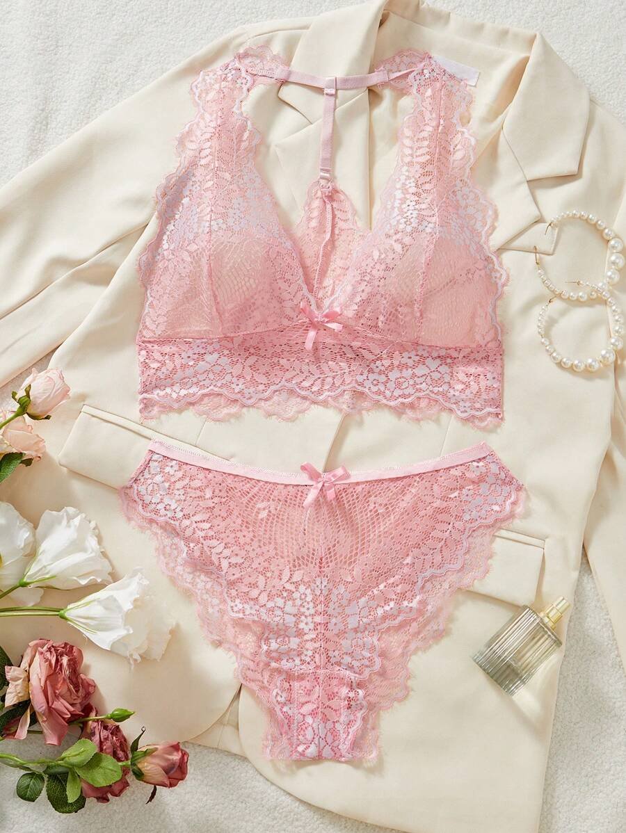 Set de lencería rosa con encaje y diseño halter – set de lencería rosa