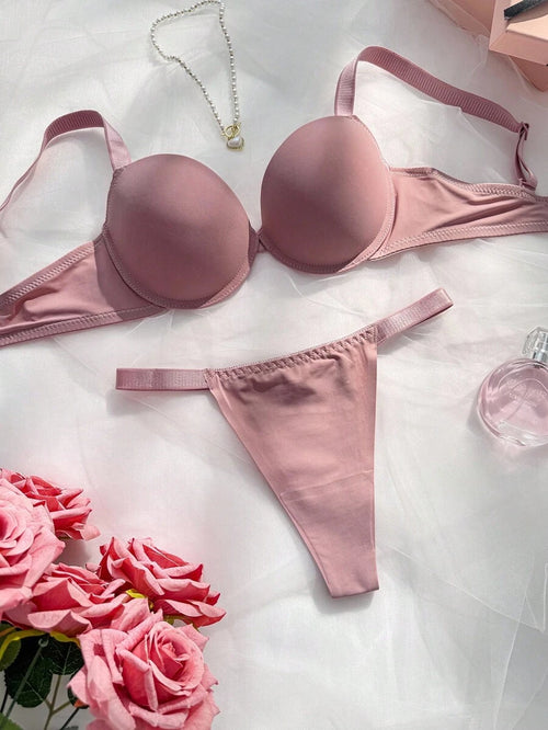 Set De Lencería Rosa Con Push Up con Bikini