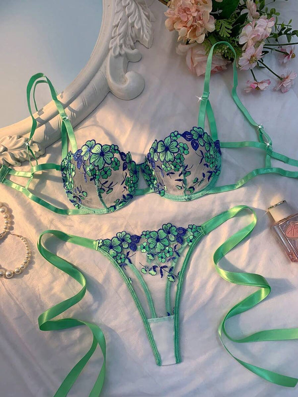 Conjunto de Lencería Floral Bordado Verde Menta
