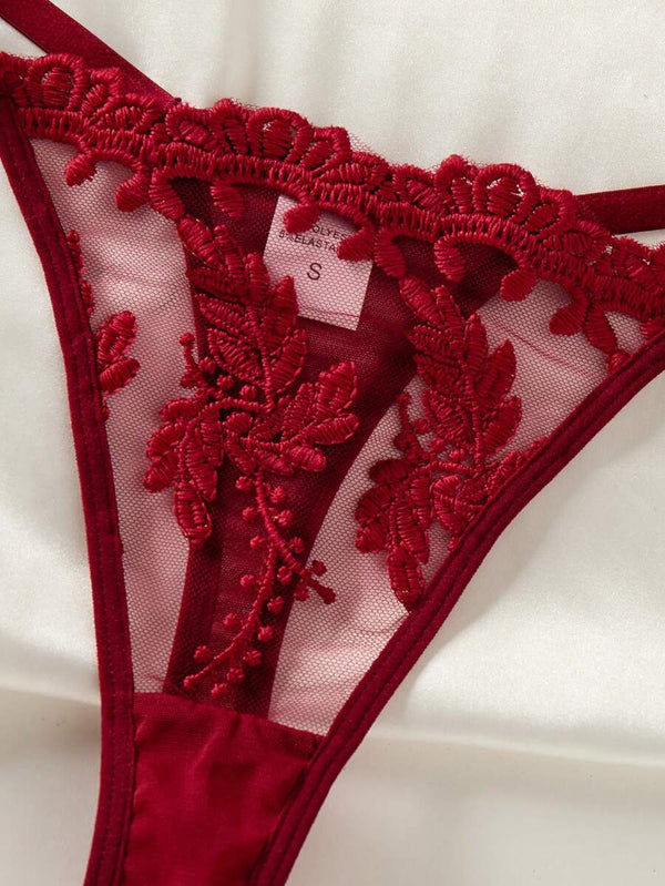 Conjunto De Lencería Con Encaje Floral Burdeos