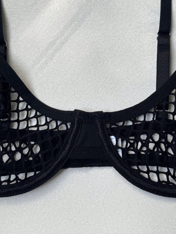 Set de lencería negra transparente sujetador y tanga