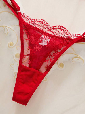 Conjunto De Lencería Rojo Con Encaje Floral Romántico