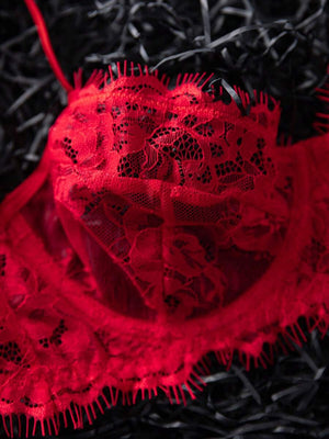 Conjunto De Lencería De Encaje Rojo Sensual
