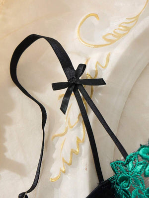 Conjunto De Lencería Floral Esmeralda Con Bordado