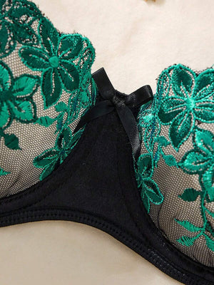 Conjunto De Lencería Floral Esmeralda Con Bordado