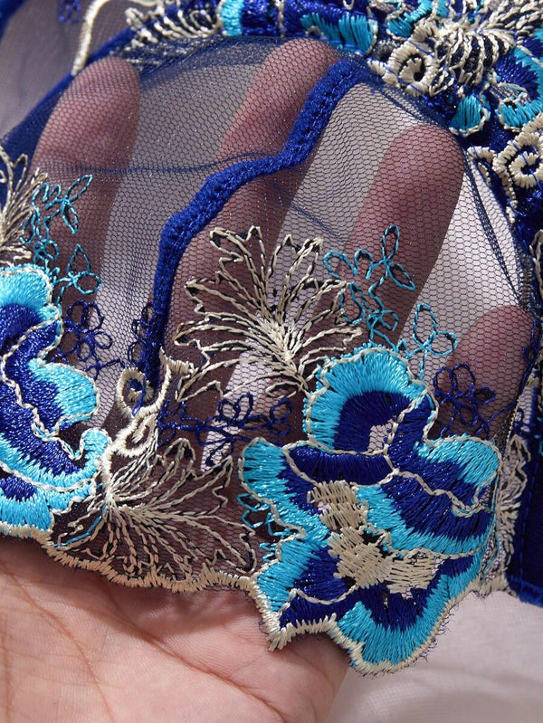 Conjunto De Lencería Bordado Floral Azul Zafiro