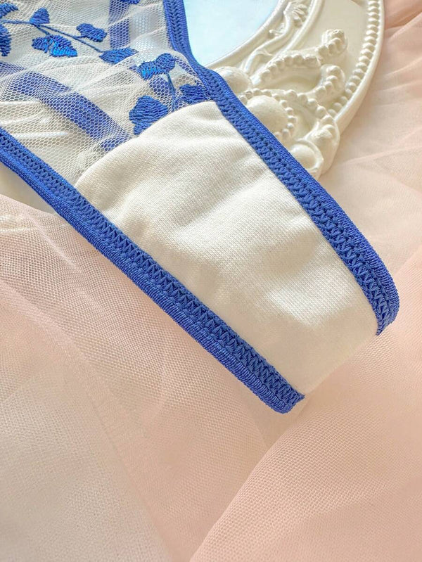 Conjunto De Lencería Bordado Floral Azul Zafiro