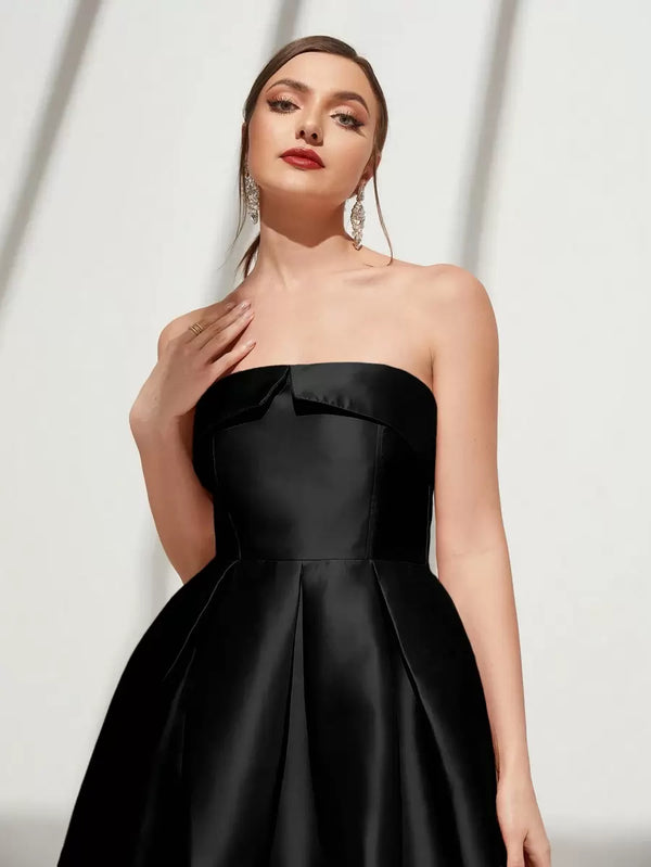 Vestido De Cóctel Negro Strapless Elegante