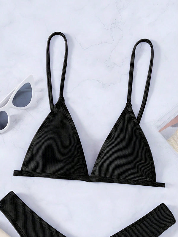 Bikini Triángulo Negro De Cintura Alta Con Corte Clásico