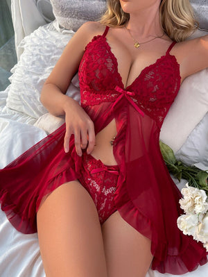 Conjunto de Lencería Rojo de Encaje Floral con Babydoll