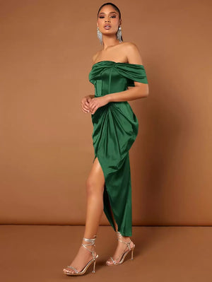 Vestido largo verde oscuro elegante para fiesta y graduación