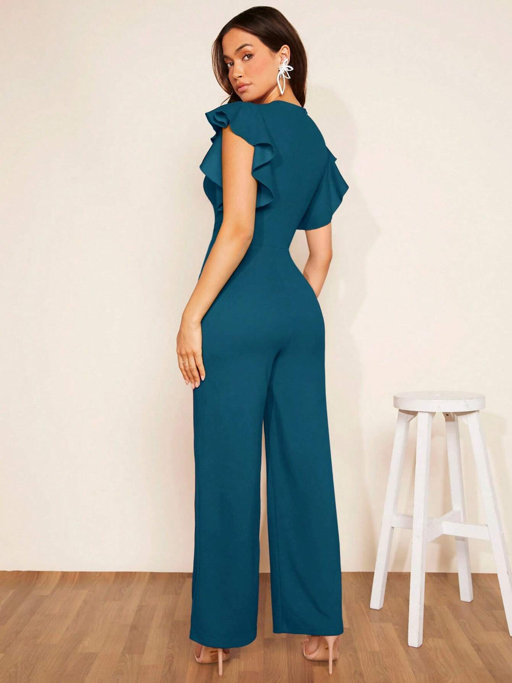 Enterizo elegante verde agua con escote en V frontal