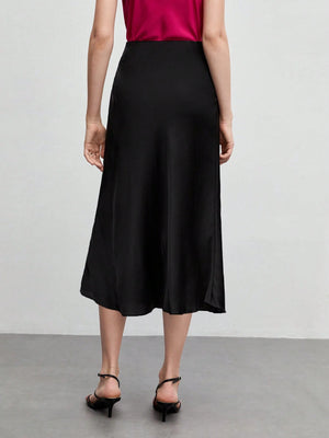 Falda midi negra asimétrica A línea vista trasera elegante
