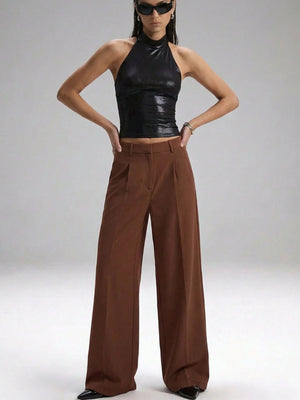 Pantalón café ancho largo estilo elegante