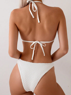 Bikini Push Up Blanco Con Detalles De Perlas Y Corte Bajo