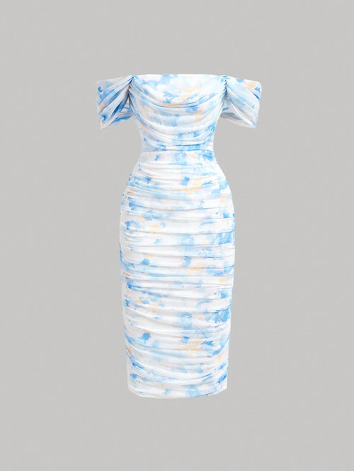 Vestido azul elegante midi con hombros descubiertos vista frontal