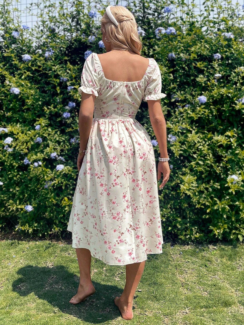 Vestido floral A línea con manga farol
