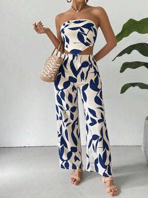 Vista posterior del conjunto bohemio con fruncido