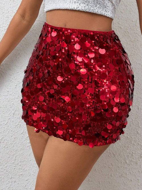 Falda corta roja de lentejuelas vista frontal brillante