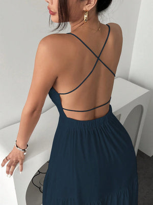 Vestido largo azul marino de tirantes finos detalle espalda
