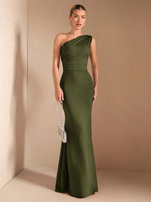 Vestido verde militar elegante maxi asimétrico frontal