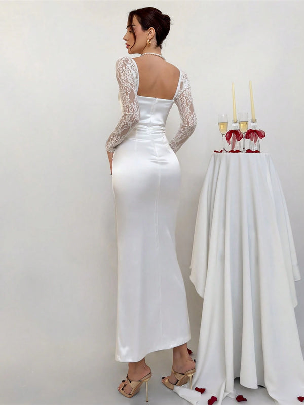 Vestido blanco elegante para boda de satén vista posterior.
