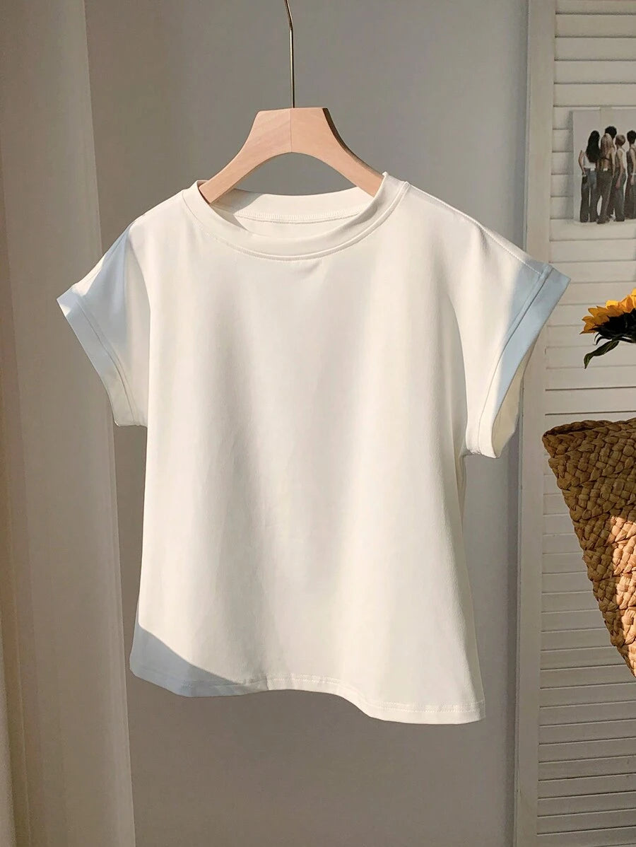 Blusa blanca casual con manga murciélago vista frontal