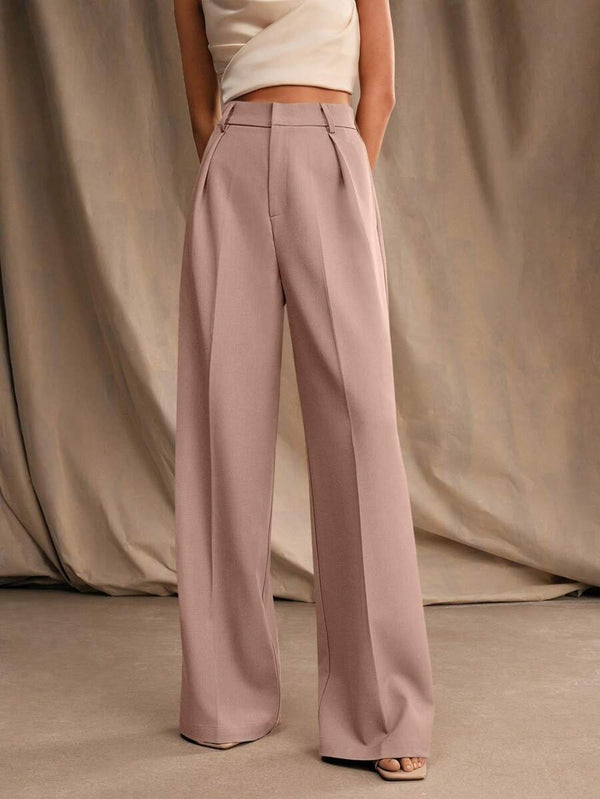 Imagen frontal completa del pantalón pierna ancha casual.