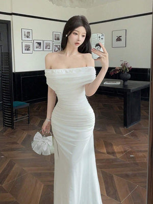 Vestido Maxi Blanco Elegante Hombros Descubiertos Fruncido