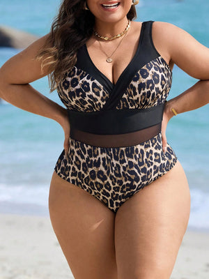 Traje De Baño Entero Negro Con Estampado De Leopardo en la playa