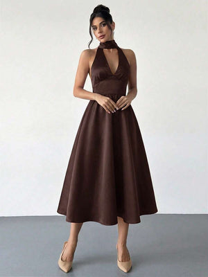 Vestido Halter Midi Elegante De Satén Marrón