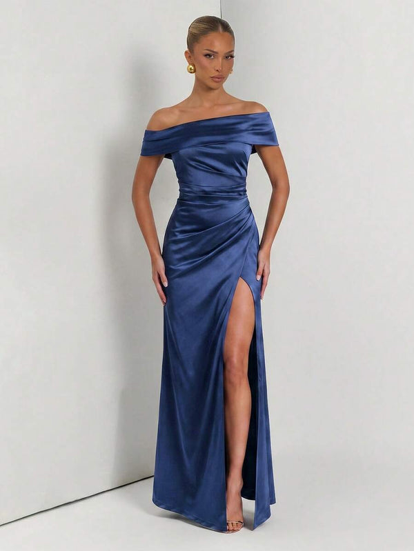 Vestido Largo de Satén con Hombros Descubiertos Azul Noche