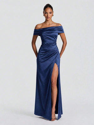 Vestido Largo de Satén con Hombros Descubiertos Azul Noche