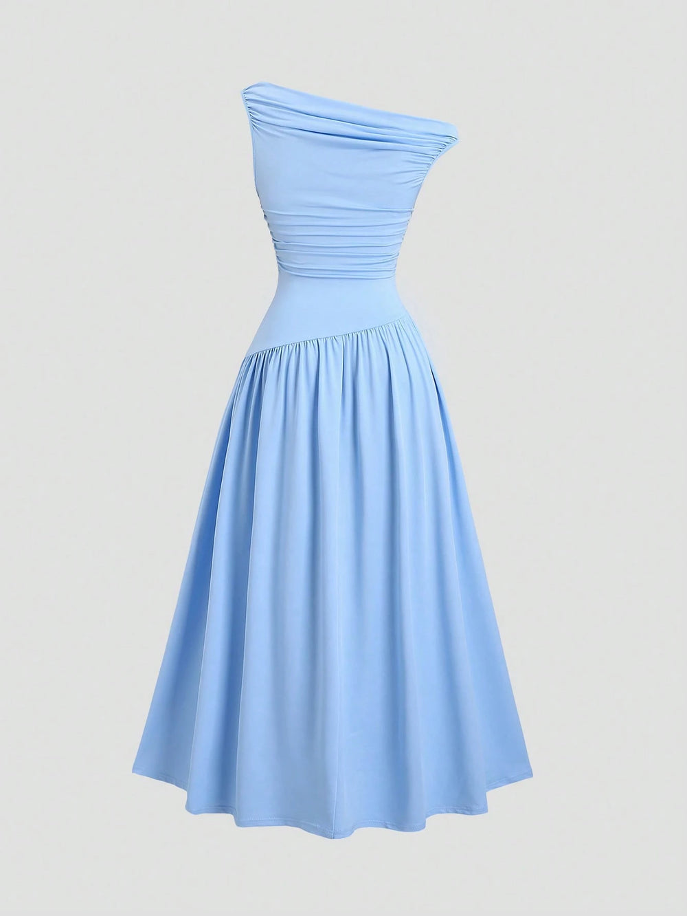 [Vista frontal del Vestido Largo Azul Asimétrico con falda fluida.]