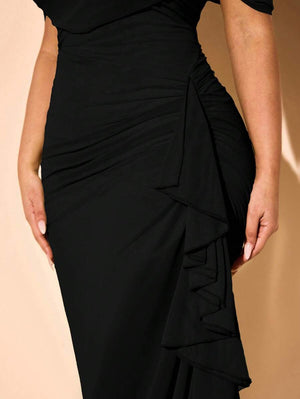 Vestido Largo Negro Elegante Con Drapeado Lateral