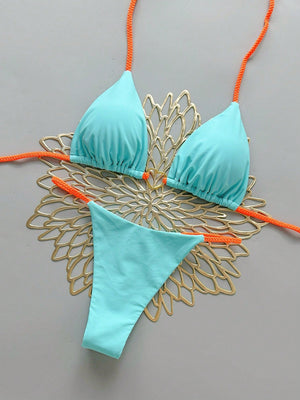 Bikini Celeste Con Tirantes Naranjas Y Detalle De Corazón