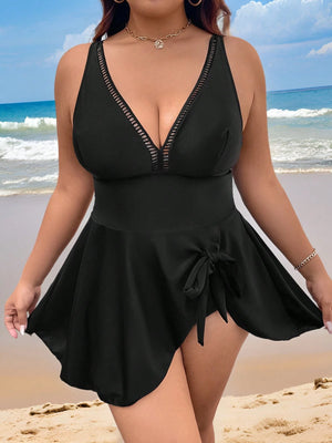 Vestido De Baño Negro Con Falda Y Escote En V vista frontal.
