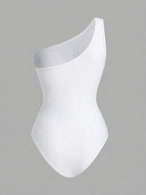 Conjunto Asimétrico Blanco Con Falda Larga