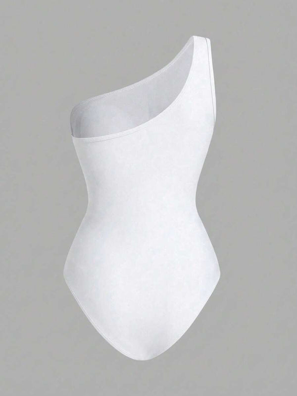 Conjunto Asimétrico Blanco Con Falda Larga