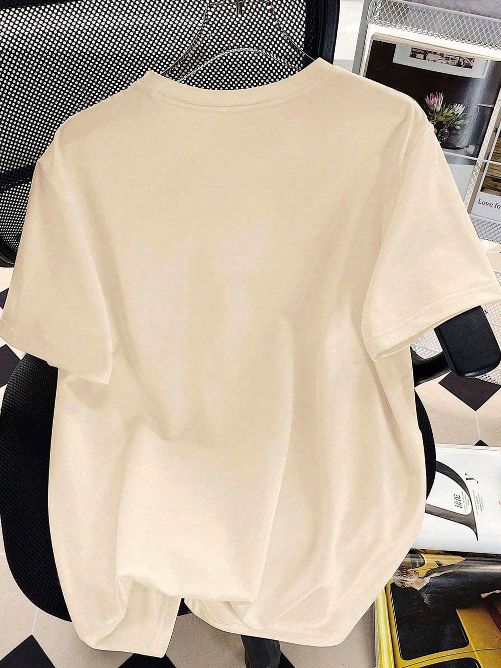 Camiseta Bordada Anti Social Book Club