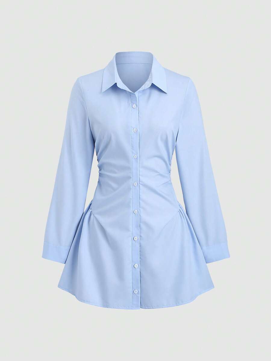 Vestido camisero mini azul pastel con fruncido lateral