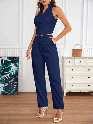 Conjunto elegante azul marino con escote en V