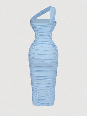 Vestido midi azul asimétrico ajustado elegante vista posterior